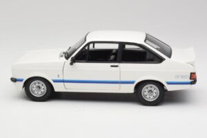 Ford Escort Mk2 RS 1800 Vit Minichamps 1:18 150094470 Metall — bild 4 av 8