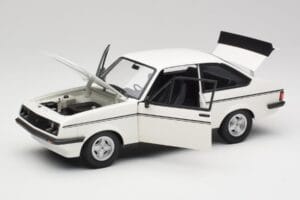 Ford Escort Mk2 RS 2000 LHD Vit Minichamps 1:18 150084300 Metall — bild 2 av 8