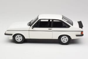 Ford Escort Mk2 RS 2000 LHD Vit Minichamps 1:18 150084300 Metall — bild 4 av 8