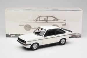 Ford Escort Mk2 RS 2000 LHD Vit Minichamps 1:18 150084300 Metall — bild 8 av 8