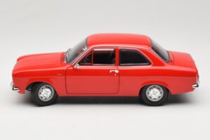 Ford Escort Mk1 Street Röd Minichamps 1:18 100081001 Metall — bild 4 av 8