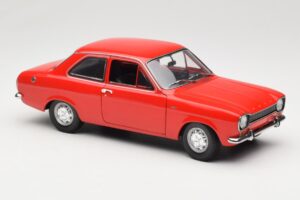 Ford Escort Mk1 Street Röd Minichamps 1:18 100081001 Metall — bild 6 av 8