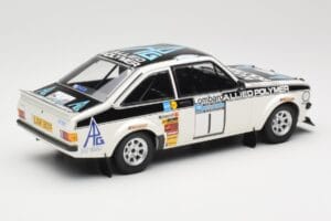 Ford Escort Mk2 RS 1800 #1 T. Mäkinen / H. Liddon Allied Polymer Group Winners Lombard RAC Rally 1975 Minichamps 1:18 1557587 — bild 2 av 6