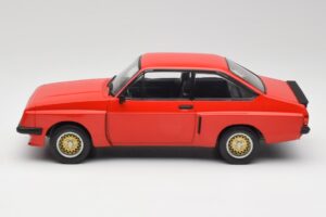 Ford Escort Mk2 RS 2000 X-Pack Monaco Röd MCG 1:18 MCG18352 Metall — bild 3 av 6