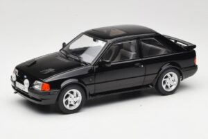 Ford Escort Mk4 RS Turbo S2 Svart MCG 1:18 MCG18546 Metall