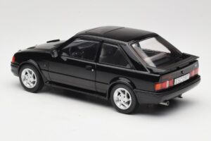 Ford Escort Mk4 RS Turbo S2 Svart MCG 1:18 MCG18546 Metall — bild 5 av 6