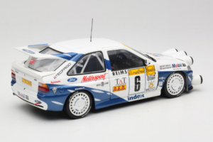 Ford Escort RS Cosworth Mobil 1 #6 F. Delecour / D. Grataloup Rally Monte Carlo Night Version Winner 1994 UT Models 1:18 3945 — bild 3 av 8