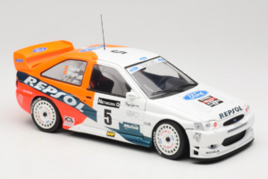 Ford Escort RS Cosworth Repsol #5 C. Sainz / L. Moya RAC Rally 1997 UT Models 1:18 39750 Metall — bild 6 av 8