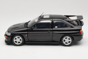 Ford Escort RS Cosworth Black Metallic Minichamps 1:18 150089020 Metall — bild 4 av 8