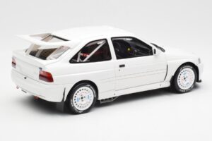 Ford Escort RS Cosworth Group A Vit Otto 1:18 OT1025 Resin — bild 2 av 6