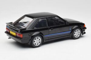 Ford Escort RS Turbo Prinsessan Dianas Privata Bil Svart MCG 1:18 MCG18420 Metall — bild 2 av 6