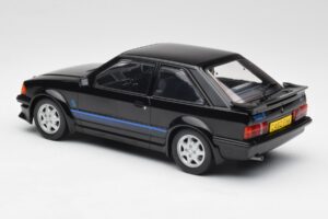 Ford Escort RS Turbo Prinsessan Dianas Privata Bil Svart MCG 1:18 MCG18420 Metall — bild 5 av 6
