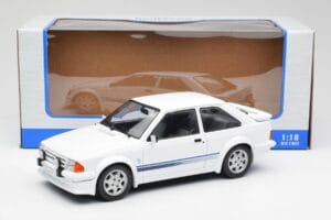 Ford Escort RS Turbo Vit MCG 1:18 MCG18419 Metall — bild 6 av 6