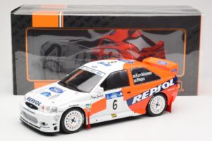 Ford Escort WRC #6 A. Schwarz / M. Giraudet Acropolis Rally 1997 IXO 1:18 18RMC172B Metall — bild 6 av 6