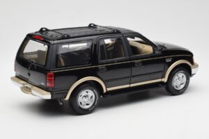Ford Expedition Eddie Bauer Svart UT Models 1:18 22710 Metall — bild 2 av 7