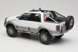 Ford Expedition Himalaya White AUTOart 1:18 72781 Metall — bild 7 av 8
