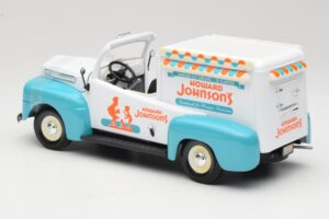 Ford F-1 Howard Johnson's Ice Cream Road Signature 1:18 92229 Metall — bild 5 av 6