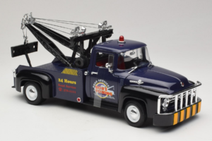 Ford F-100 Bärgningsbil Bob's Towing Welly 1:18 19834-W Metall — bild 4 av 6