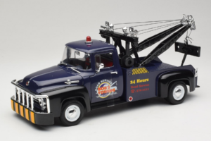 Ford F-100 Bärgningsbil Bob's Towing Welly 1:18 19834-W Metall