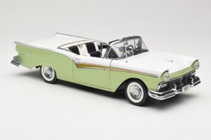 Ford Fairlane Skyliner Grön & Vit Sun Star 1:18 FORD003 Metall — bild 7 av 9