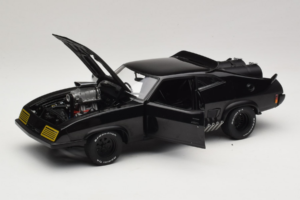Ford Falcon XB Interceptor Mad Max 2 The Road Warrior AUTOart 1:18 72745 Metall — bild 2 av 8