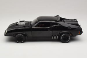 Ford Falcon XB Interceptor Mad Max 2 The Road Warrior AUTOart 1:18 72745 Metall — bild 4 av 8