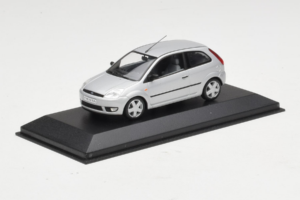 Ford Fiesta Mk5 2-Door Silver Minichamps 1:43 FIESTA003 Metall — bild 2 av 4
