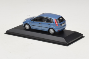 Ford Fiesta Mk5 4-Door Ljusblå Minichamps 1:43 FIESTA002 Metall — bild 3 av 4