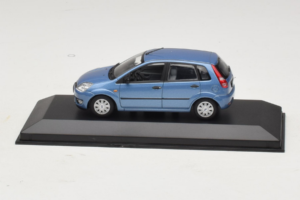 Ford Fiesta Mk5 4-Door Ljusblå Minichamps 1:43 FIESTA002 Metall