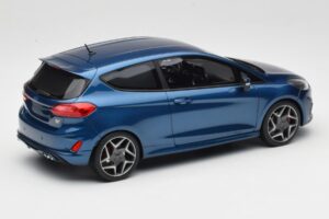 Ford Fiesta Mk8 ST Blå DNA 1:18 DNA000092 Resin — bild 2 av 6