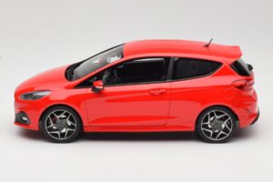 Ford Fiesta Mk8 ST Röd DNA 1:18 DNA000093 Resin — bild 3 av 6