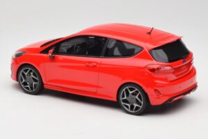 Ford Fiesta Mk8 ST Röd DNA 1:18 DNA000093 Resin — bild 5 av 6