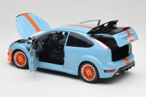 Ford Focus RS LM Classic Edition Gulf 1968 Ford GT40 Tribute Minichamps 1:18 100080068 Metall — bild 5 av 8