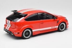 Ford Focus RS LM Classic Edition Race Red 1967 Ford Mk IV Tribute Minichamps 1:18 100080067 Metall — bild 3 av 8