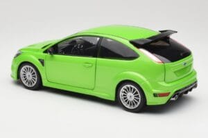 Ford Focus RS Mk2 Green Metallic Minichamps 1:18 100080001 Metall — bild 7 av 8