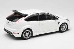 Ford Focus RS Mk2 Vit Minichamps 1:18 100080002 Metall — bild 3 av 8