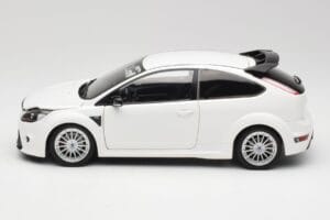 Ford Focus RS Mk2 Vit Minichamps 1:18 100080002 Metall — bild 4 av 8