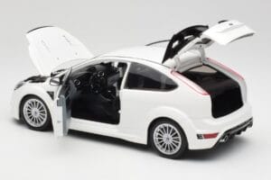 Ford Focus RS Mk2 Vit Minichamps 1:18 100080002 Metall — bild 5 av 8