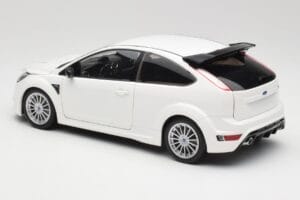 Ford Focus RS Mk2 Vit Minichamps 1:18 100080002 Metall — bild 7 av 8