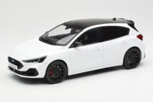 Ford Focus ST Mk4 Frozen Vit MCG 1:18 MCG18453 Metall