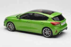 Ford Focus ST Mk4 Grön MCG 1:18 MCG18452 Metall — bild 5 av 6