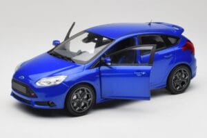 Ford Focus ST Mk2 Blue Metallic Minichamps 1:18 110082001 Metall — bild 2 av 8