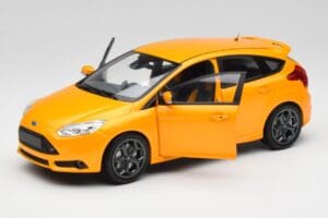Ford Focus ST Mk2 Tangerine Scream Minichamps 1:18 110082005 Metall — bild 2 av 8