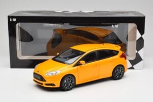 Ford Focus ST Mk2 Tangerine Scream Minichamps 1:18 110082005 Metall — bild 8 av 8