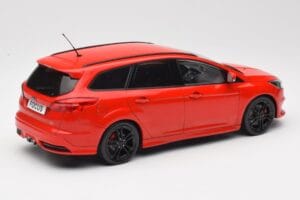 Ford Focus ST Turnier Mk3 Race Red MCG 1:18 MCG18466 Metall — bild 2 av 6