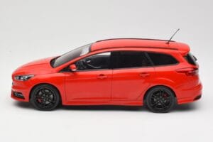 Ford Focus ST Turnier Mk3 Race Red MCG 1:18 MCG18466 Metall — bild 3 av 6