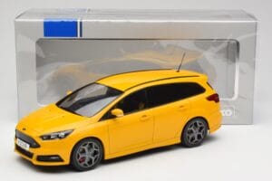 Ford Focus ST Turnier Mk3 Gul MCG 1:18 MCG18464 Metall — bild 6 av 6