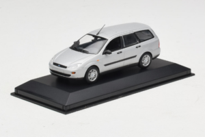 Ford Focus Mk1 Turnier Silver Minichamps 1:43 FOCUS004 Metall — bild 2 av 5