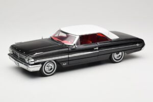 Ford Galaxie 500 Svart Sun Star 1:18 1442 Metall