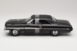 Ford Galaxie 500 Men in Black 3 Movie GreenLight 1:18 15301 Metall — bild 3 av 6
